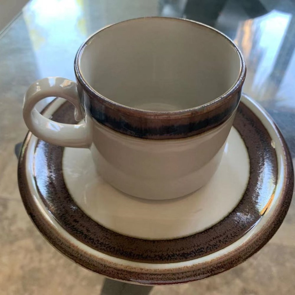 Vintage Arabia Findland Karelia Cup+Saucer Set